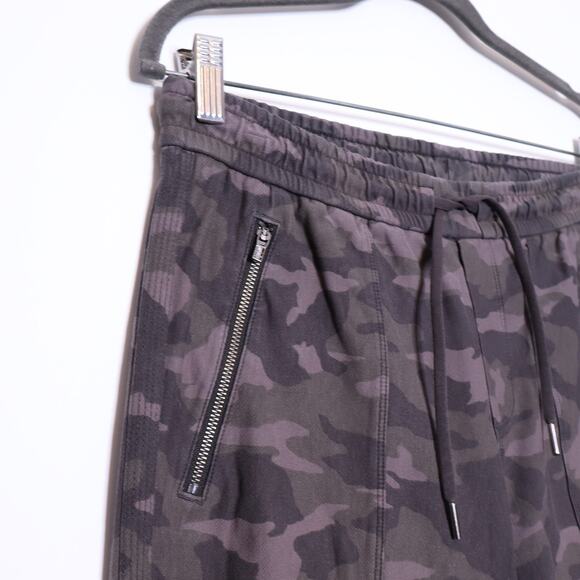 ATHLETA Farallon Jogger Black Olive Camo Mid- Rise Pull-On Active Pant Women's 6 - Picture 7 of 14